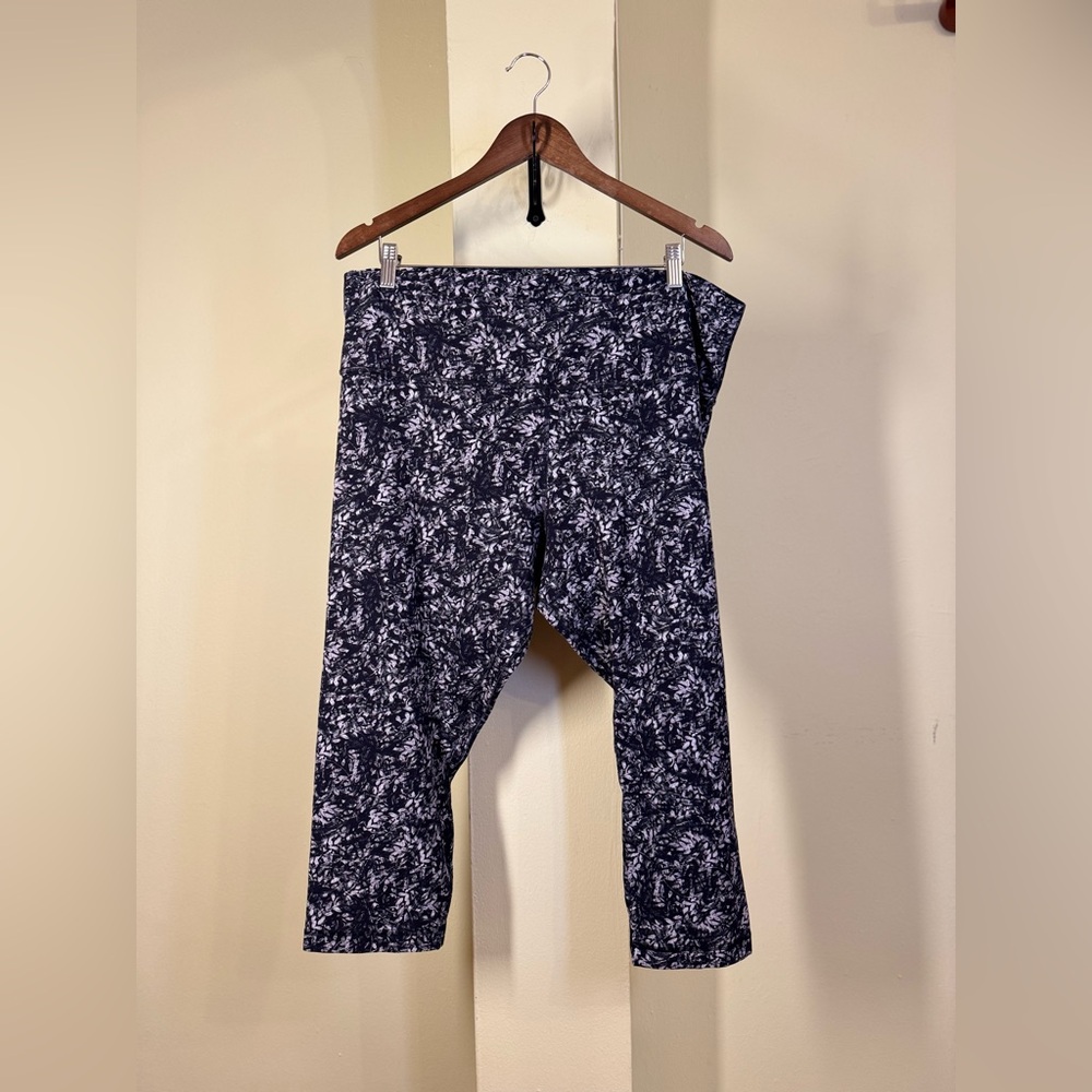 NWOT Lululemon Align High-Rise Crop 21" - Picture 6 of 8